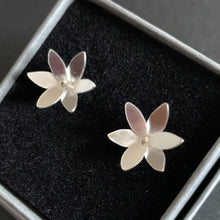 Load image into Gallery viewer, Rain Lily Studs