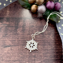 Load image into Gallery viewer, Snowflake Pendant