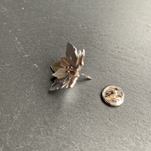 Load image into Gallery viewer, Poinsettia Pin