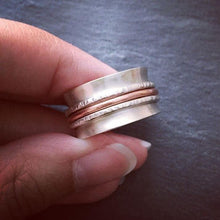 Load image into Gallery viewer, Samsara Spinner Ring