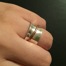 Load image into Gallery viewer, Bodhi Spinner Ring