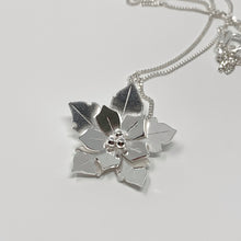 Load image into Gallery viewer, Poinsettia Pendant