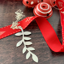 Load image into Gallery viewer, Cascading Leaf Pendant