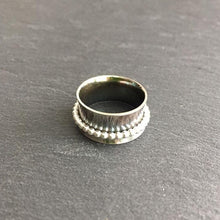 Load image into Gallery viewer, Atman Spinner Ring
