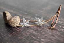 Load image into Gallery viewer, Horse Chestnut Leaf Studs
