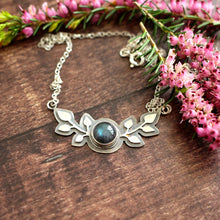 Load image into Gallery viewer, Labradorite Laurel Pendant 2