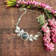 Load image into Gallery viewer, Labradorite Laurel Pendant 3