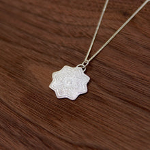 Load image into Gallery viewer, Serenity Pendant