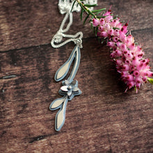 Load image into Gallery viewer, Trailing Gardenia Pendant