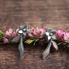 Load image into Gallery viewer, Trailing Gardenia Studs 2