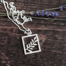 Load image into Gallery viewer, Venus of the Woods Pendant
